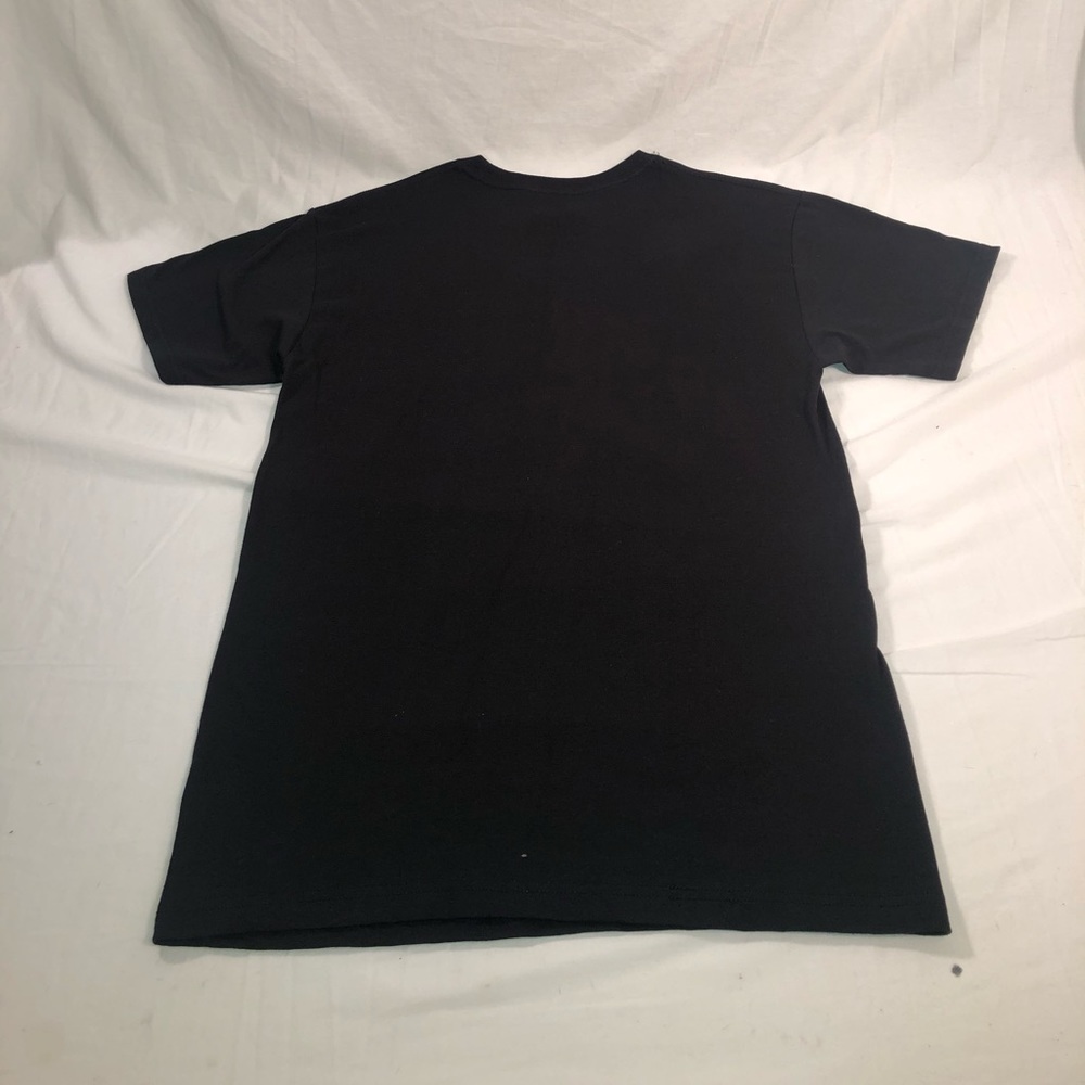 NWOT Men’s Naruto Shippuden Logo Graphic Shirt M - Picture 4 of 4